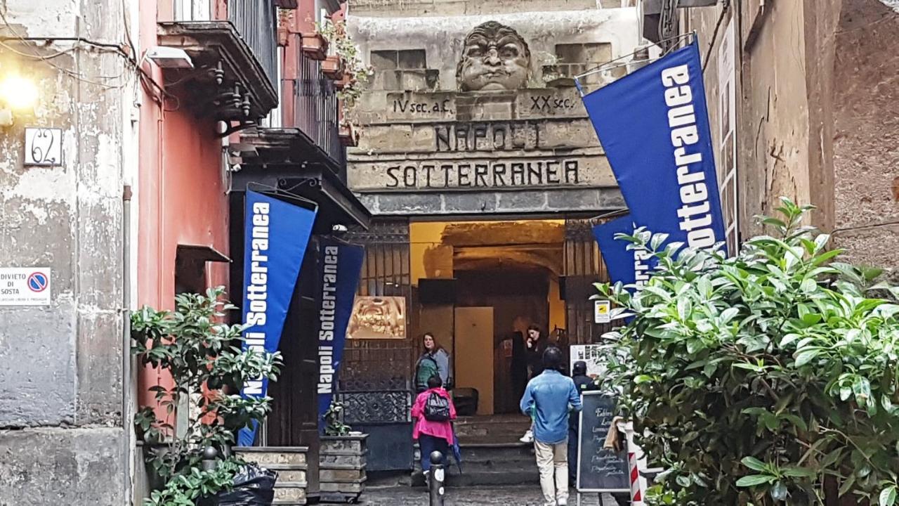 Metro Duomo B&B Napoli Esterno foto